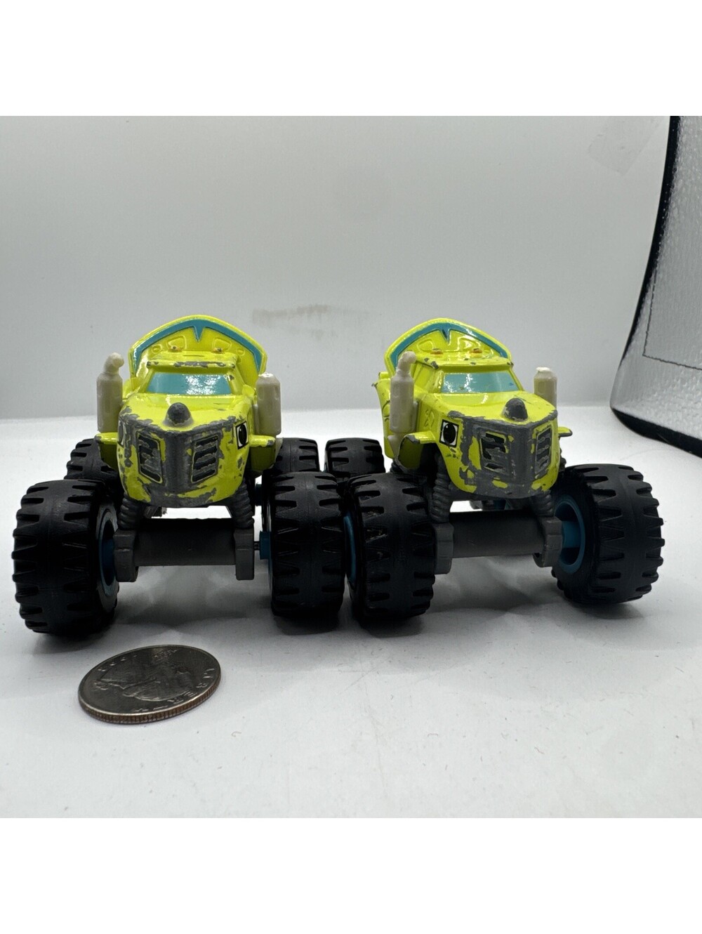 Blaze and the Monster Machines Zeg Dinosaur Monster Truck DKV86 lot of 2
